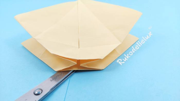 пять углов оригами конь из бумаги