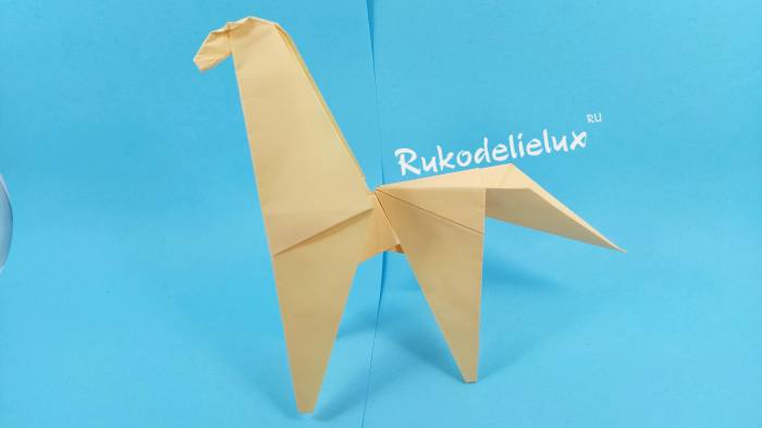 морда и хвост оригами из бумаги конь
