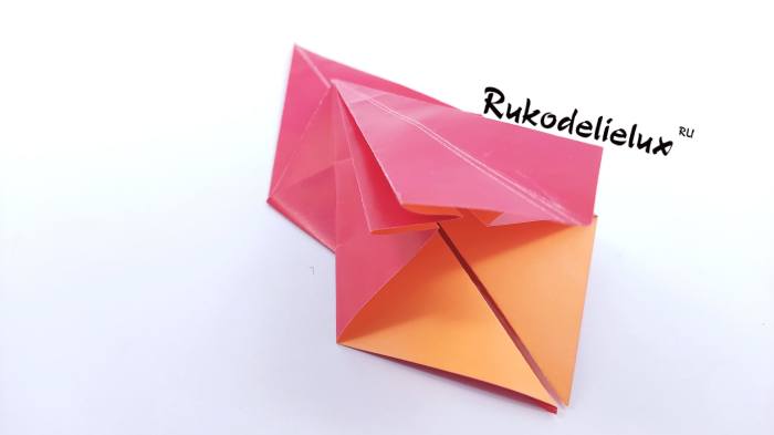 складки в технике оригами для павлина оригами